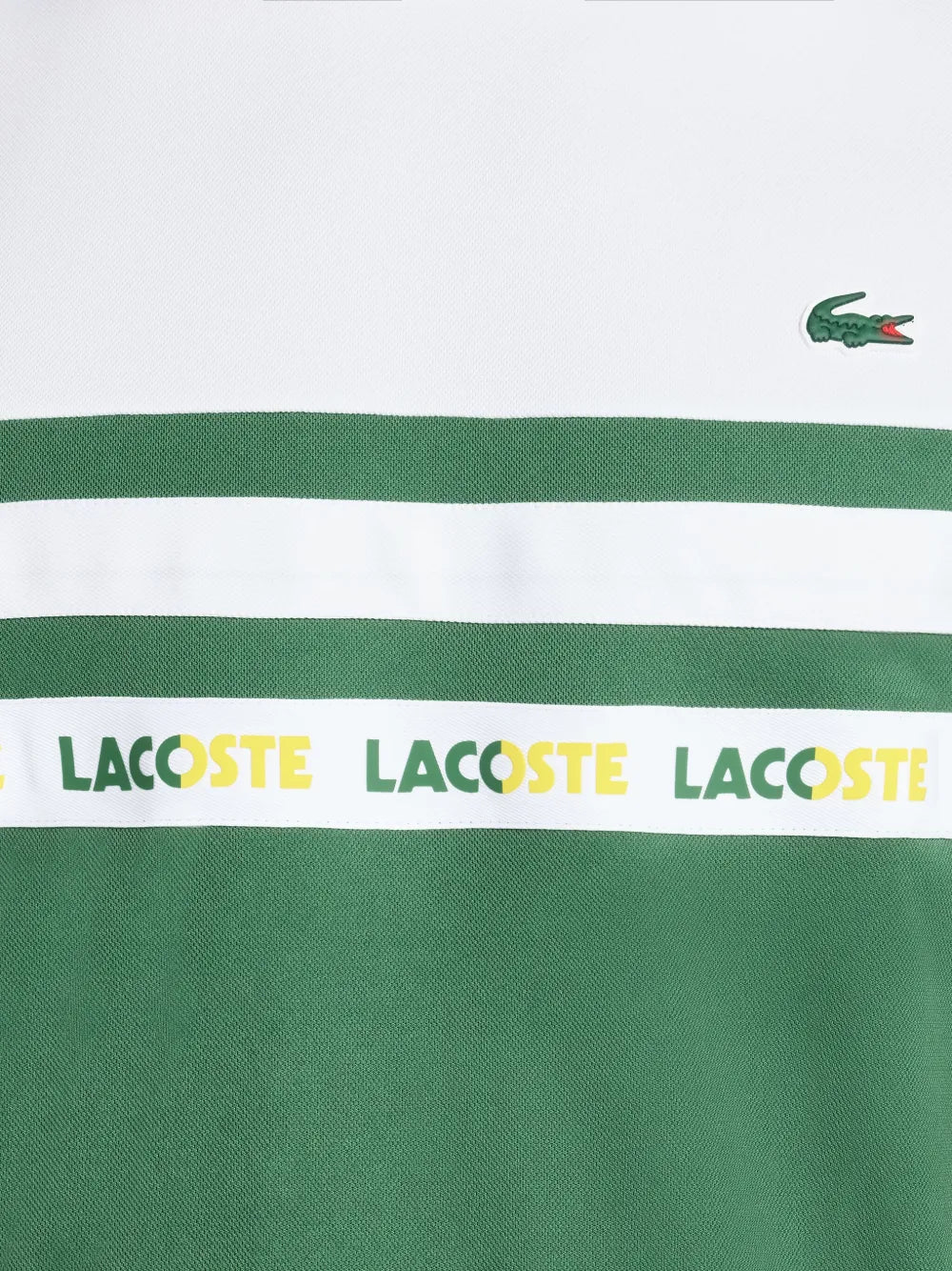 T-shirt com acabamento de logo