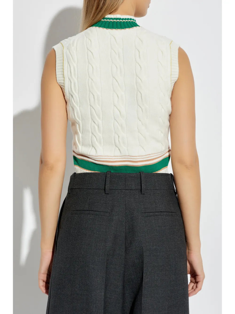 Blusa de malha trançada com logotipo bordado