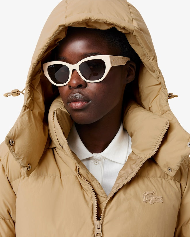 Jaqueta acolchoada com capuz e corte solto