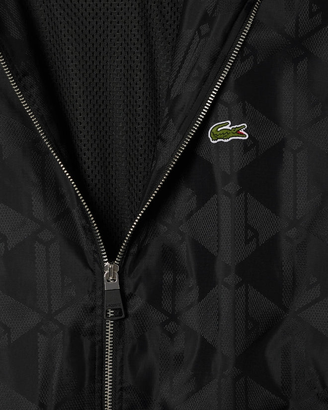 Casaco com monograma