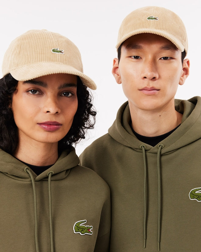 Moletom folgado com detalhe de emblema