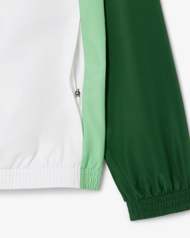 Conjunto verde escuro com logo