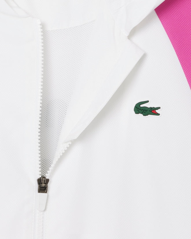 Conjunto rosa e branco com logo