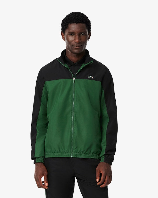 Conjunto verde e preto com logo