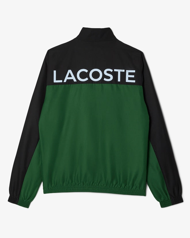 Conjunto verde e preto com logo