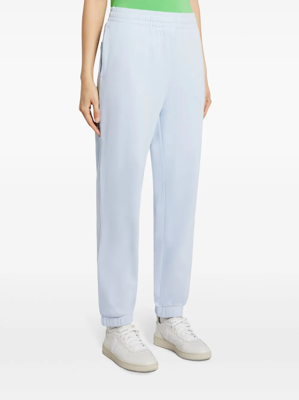 calças com logotipo impresso