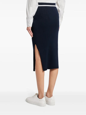 saia midi com remendo de logotipo