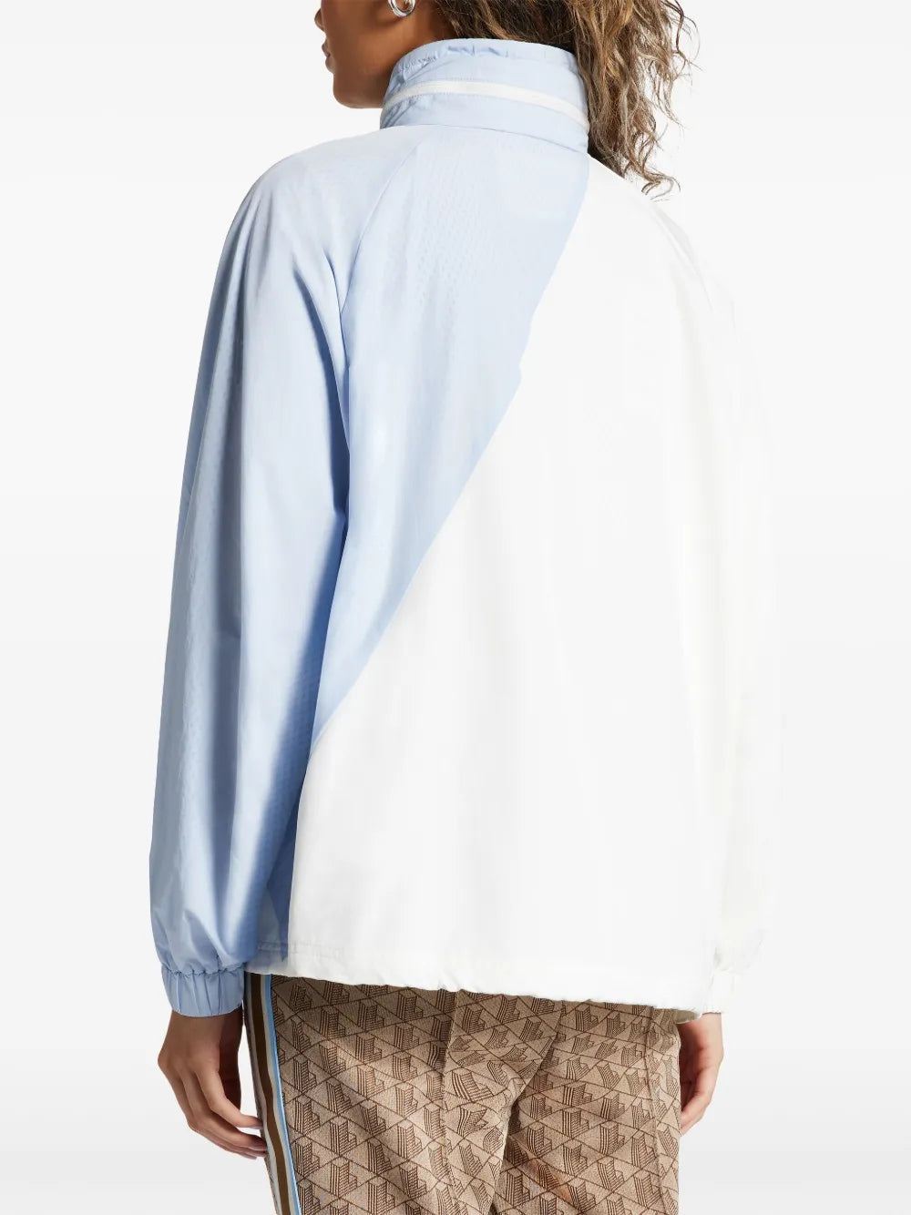 jaqueta com gola falsa