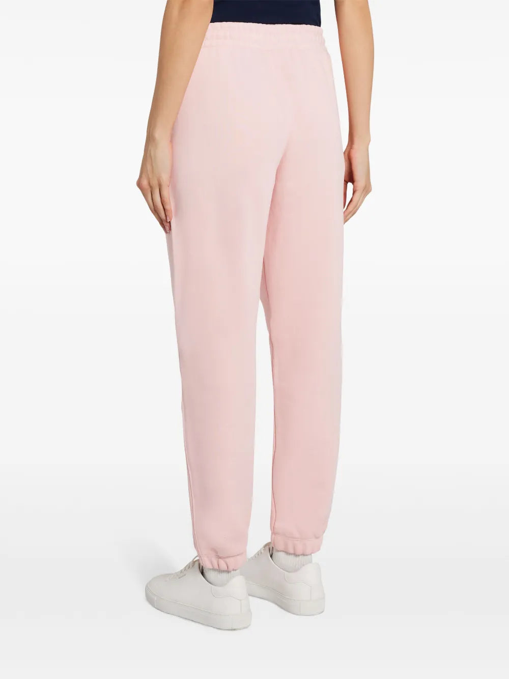 calças com cordões na cintura