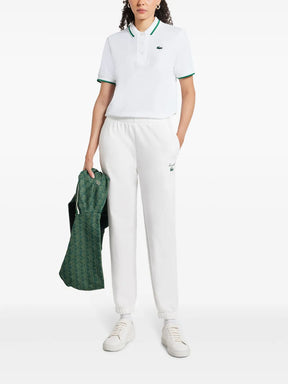 calças com logotipo