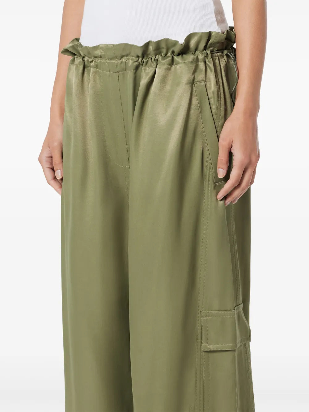 calças cargo de pernas largas