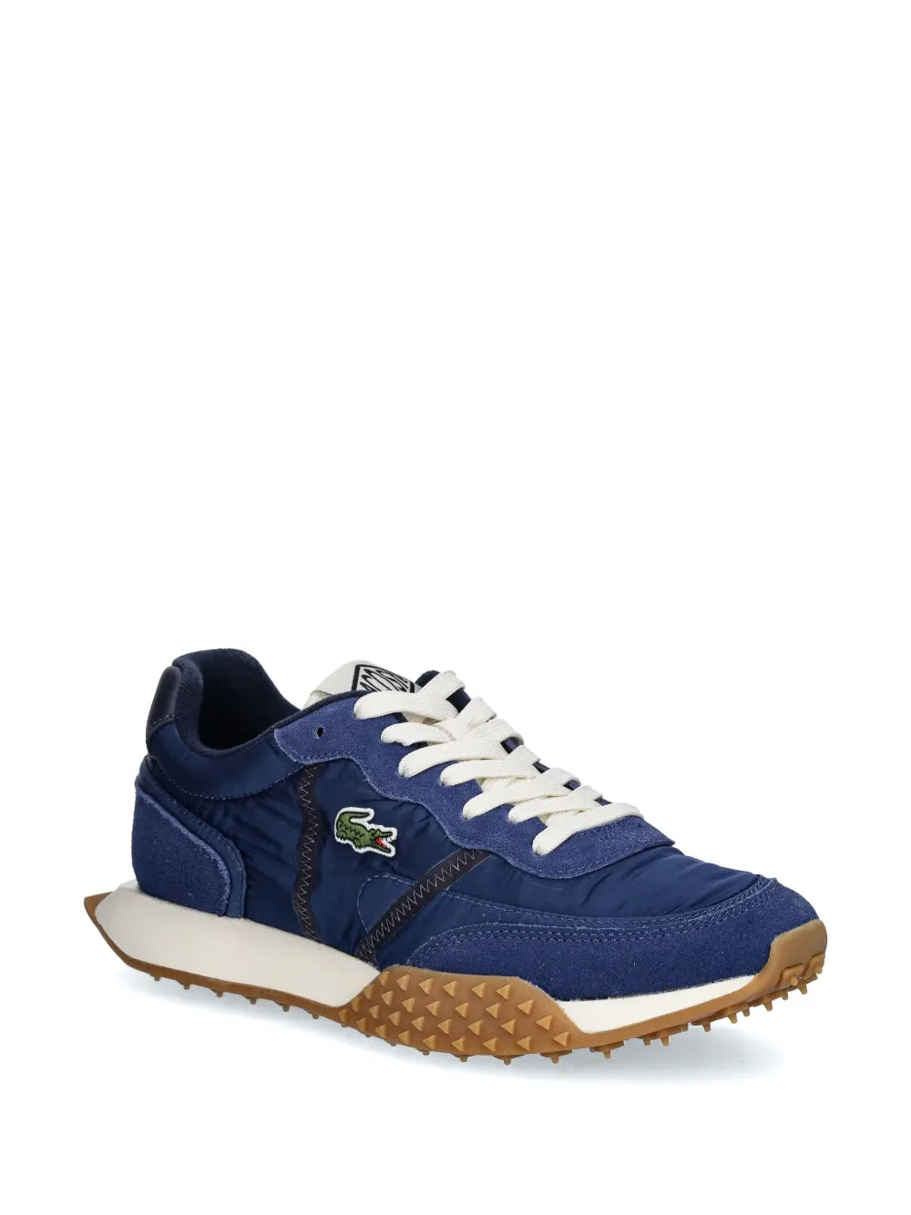 Tênis com patch de logo