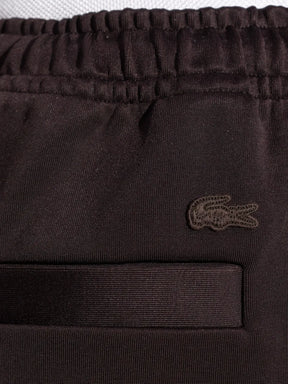 calças com logotipo bordado