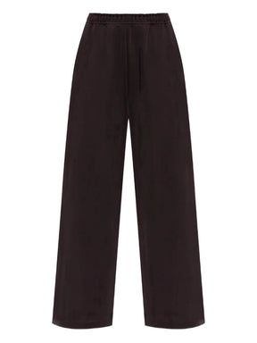 calças com logotipo bordado