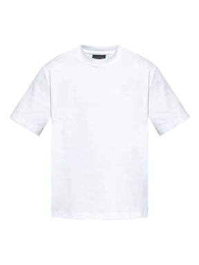 Camisa com aplicação de patch