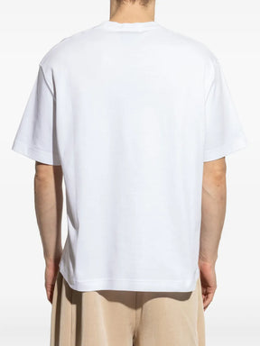 Camisa com aplicação de patch