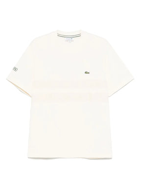 T-shirt com aplicação de logo