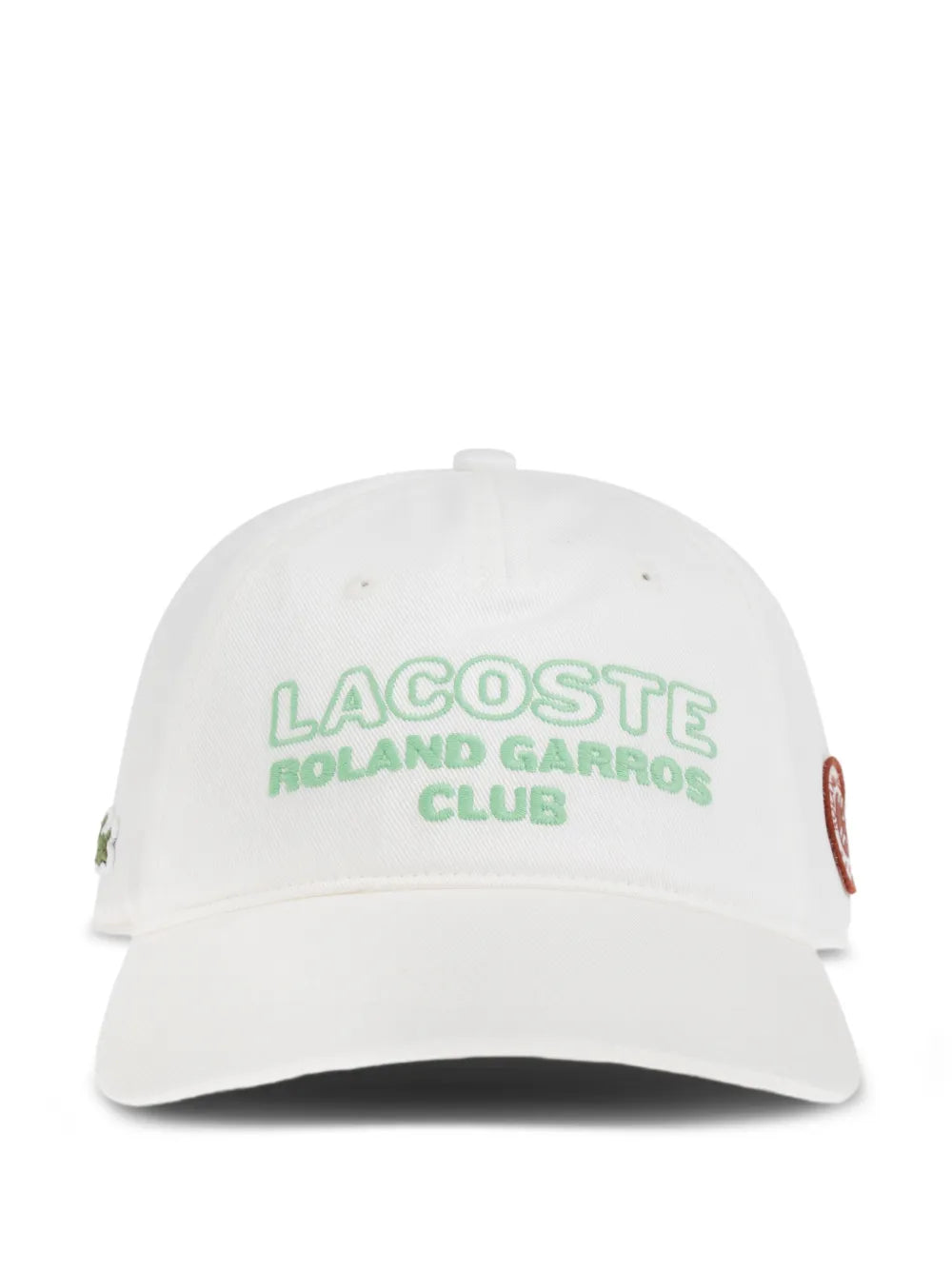 Boné com logo bordado