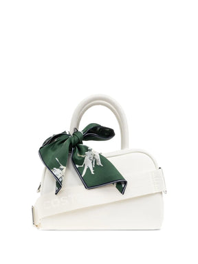 bolsa de couro com detalhe de cachecol