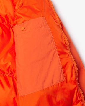 Jaqueta acolchoada com capuz e corte solto