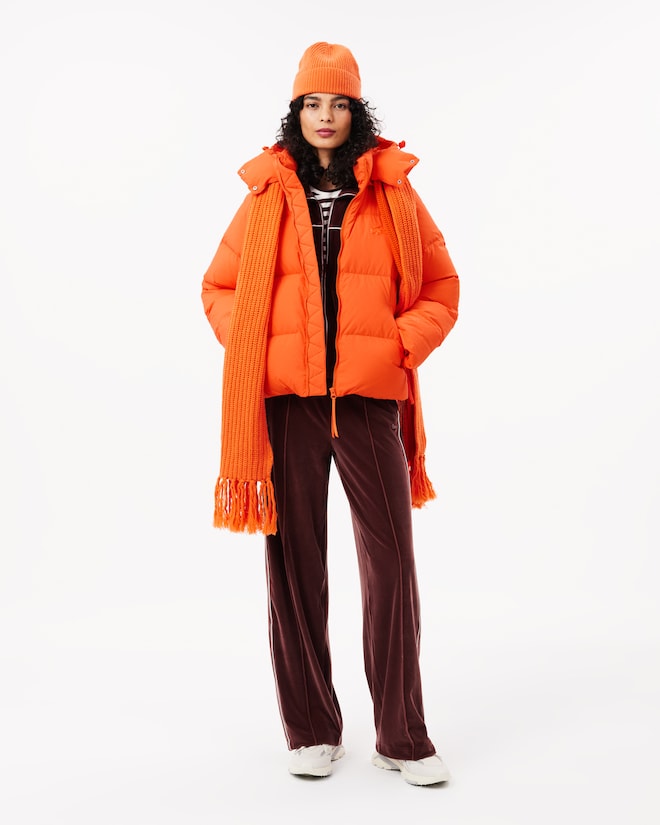 Jaqueta acolchoada com capuz e corte solto