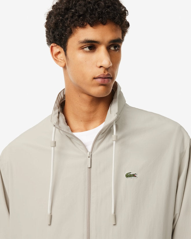 Casaco desportiva com capuz removível