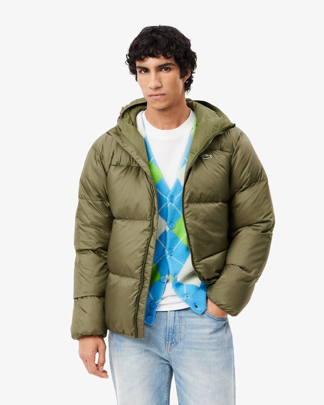 Casaco acolchoada com capuz repelente à água