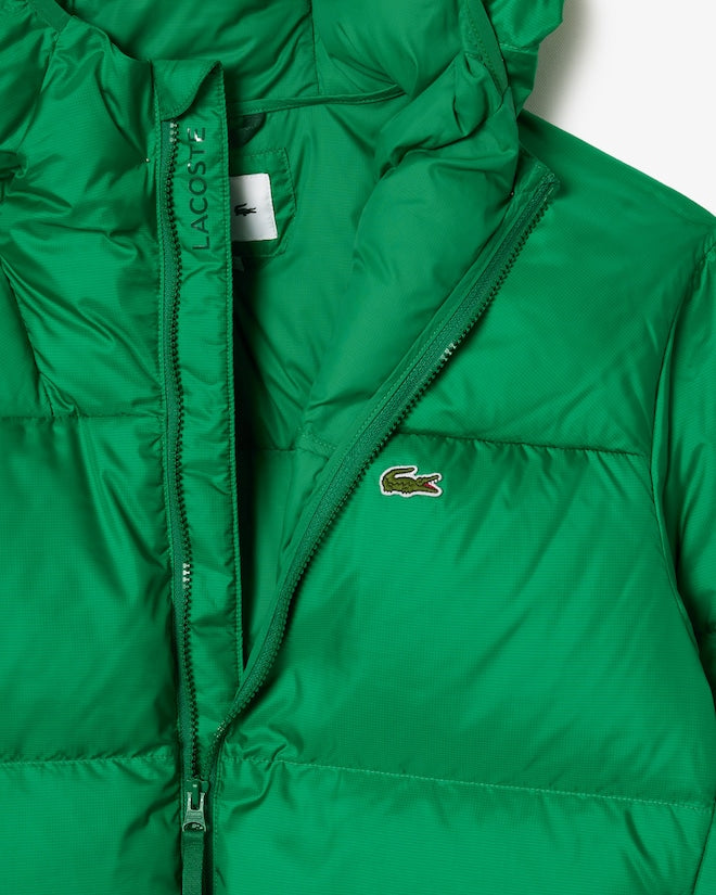 Casaco curta acolchoada com capuz repelente à água