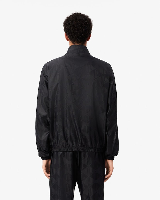 Casaco com monograma