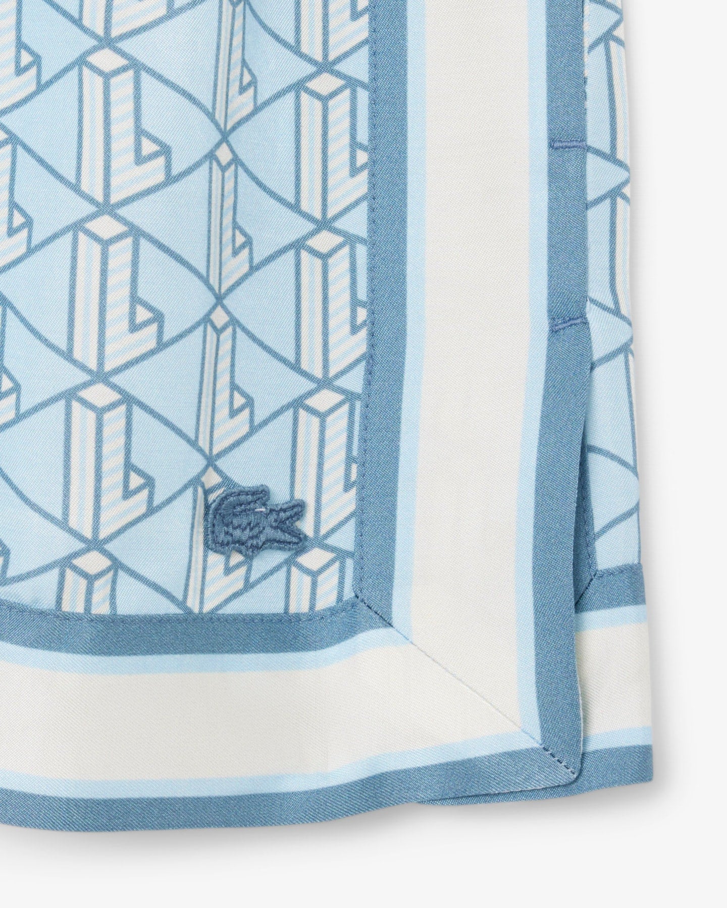 Shorts fluidos com estampa de monograma