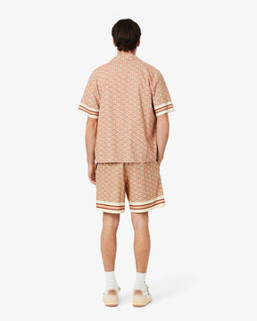 Shorts leves com estampa de monograma