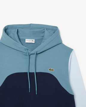 Casaco com corte clássico e blocos de cores