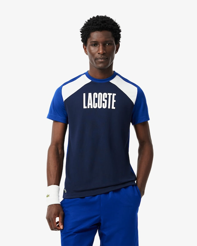 T-shirt desportiva com blocos de cores