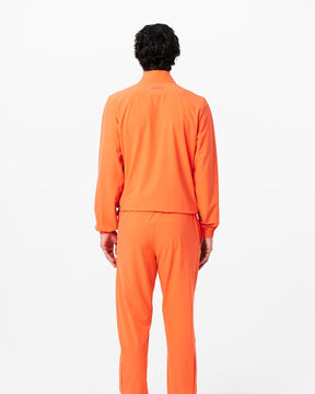 Conjunto laranja com logo