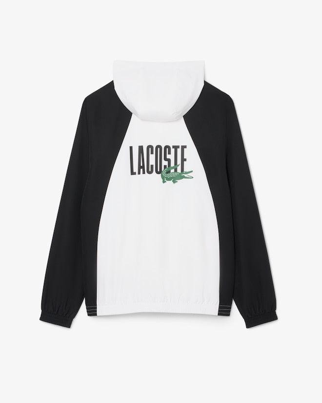 Conjunto rosa e branco com logo