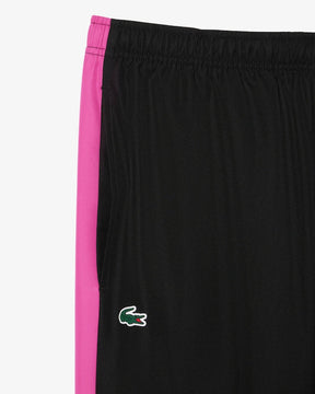 Conjunto rosa e branco com logo