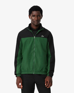 Conjunto verde e preto com logo